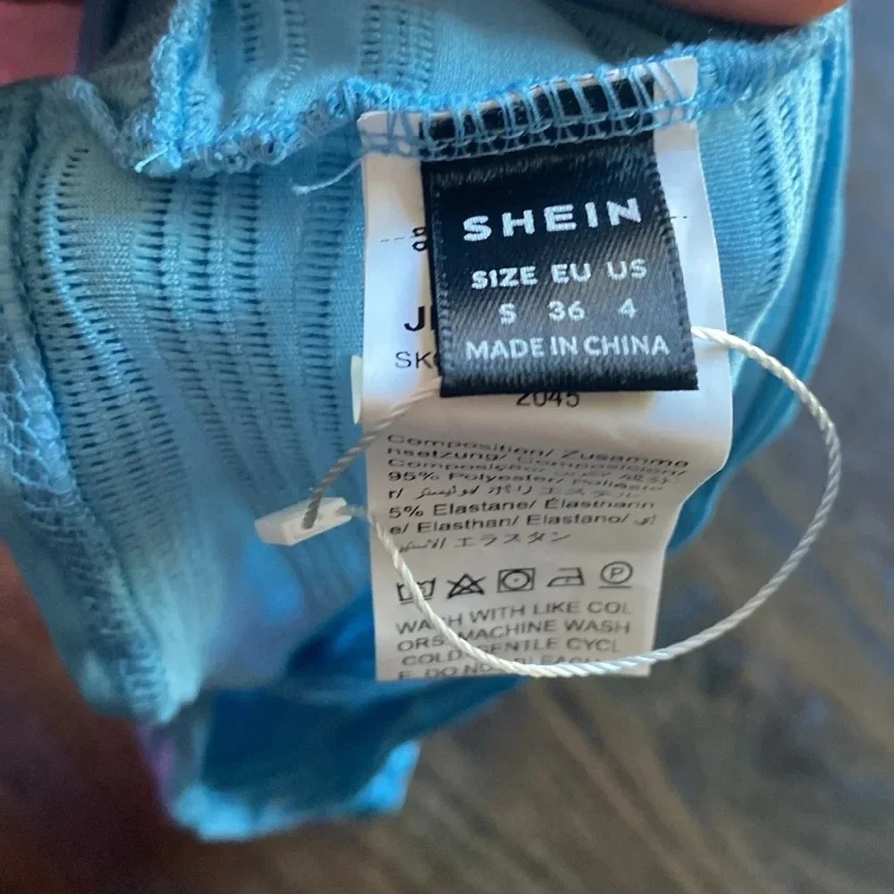 NWOT Shein Halter top. - Picture 3 of 3